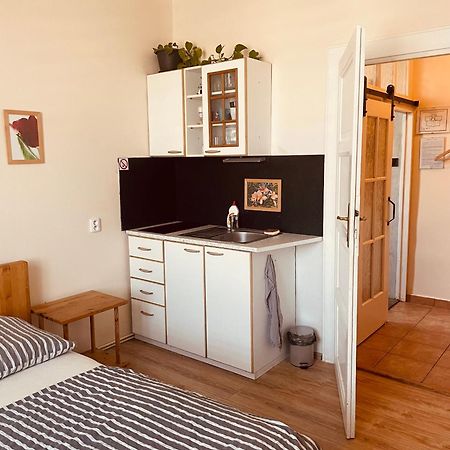 Apartman Lucian Prag Exteriör bild