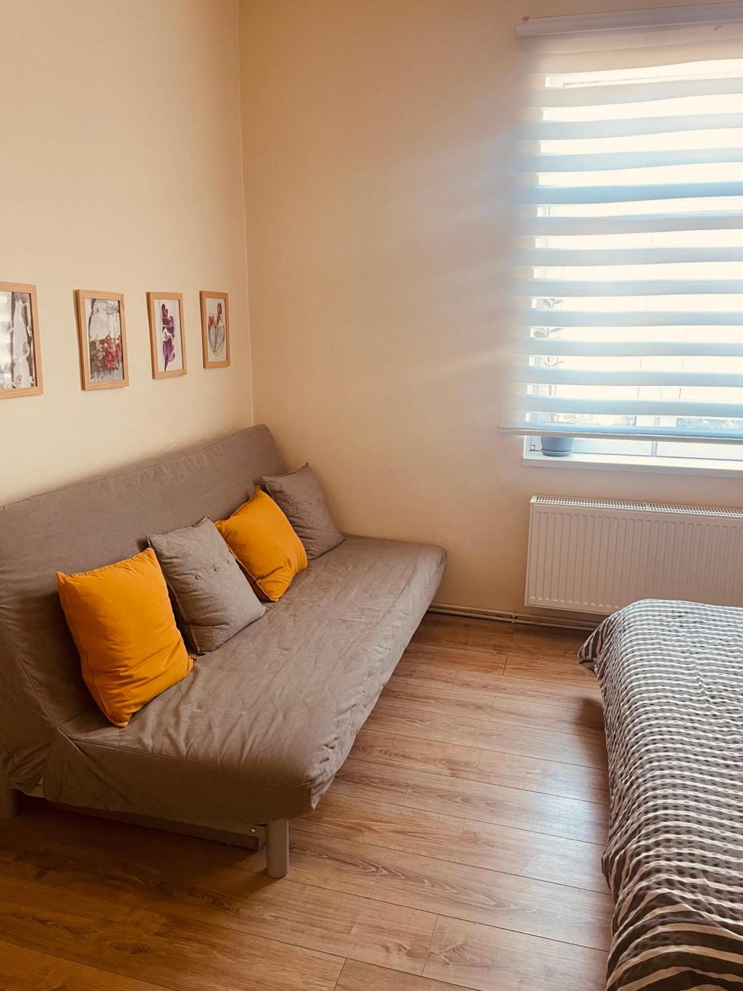 Apartman Lucian Prag Exteriör bild